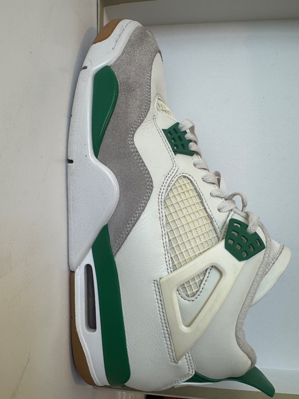 Nike SB Jordan Men's White and Green Retro  4 Sneaker